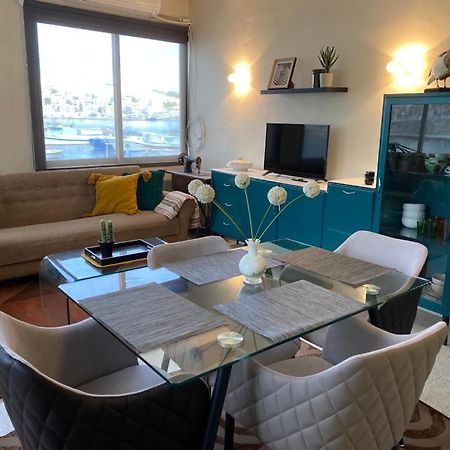 Ferienwohnung A Sea View Maisonette Right On The Waters Edge. St. Paul's Bay Exterior foto